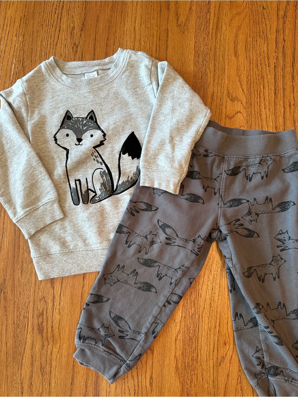Carter's Gray Fox Crewneck Sweatshirt Top with Fox motif pants